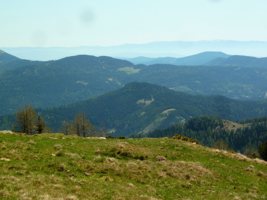 schöner Blick in die sanften Gurktaler Alpen