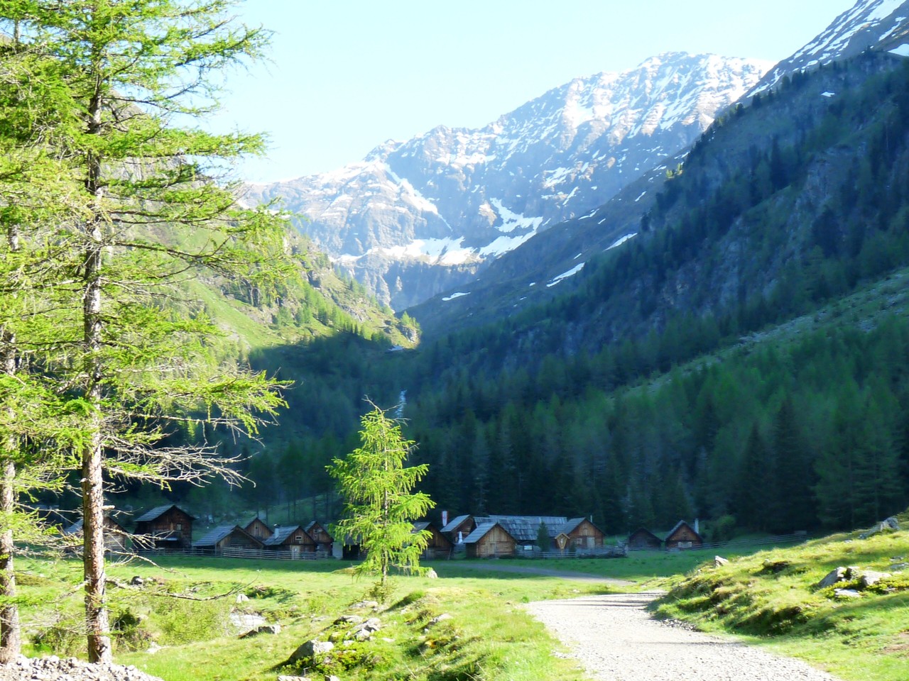 der Beginn unserer Wanderung, das sogenannte "Hüttendorf" in Hintergöriach